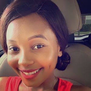 Meet your Posher, Yvonne